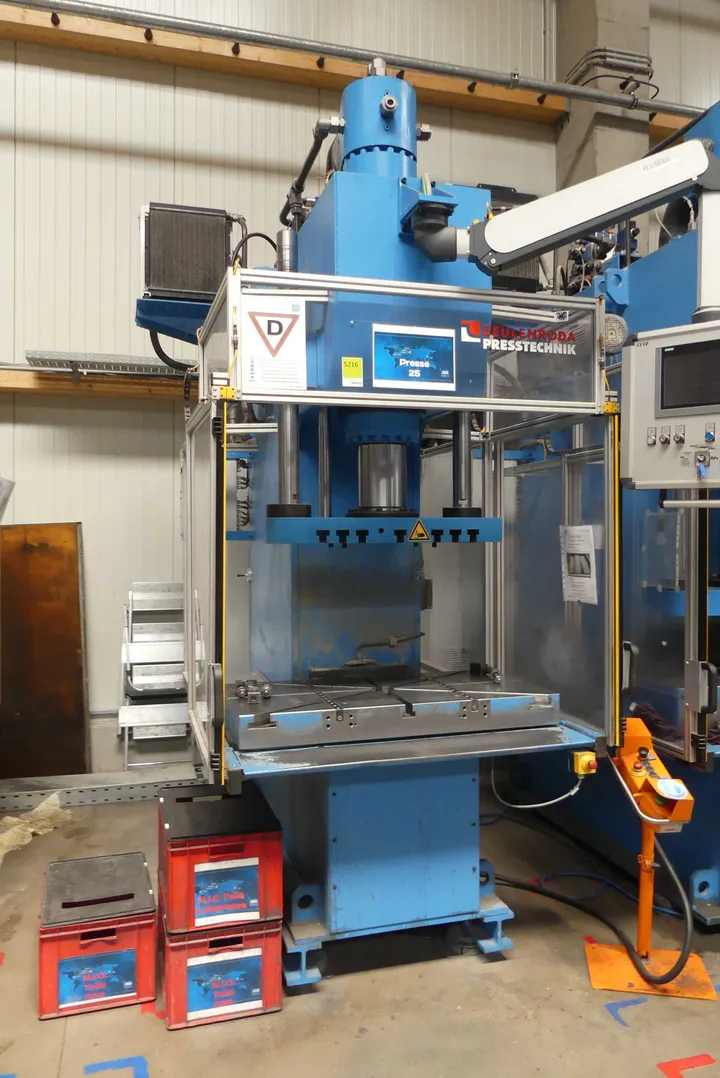 ZEULENRODA PRESSTECHNIK PYE 100 F hydraulische Einständerpresse Presskraft 1.000 kN